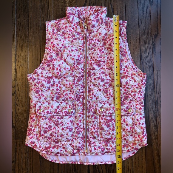J. Crew Women’s M Pink/Purple Floral Full-Zip Puffer Vest w/Pockets - EUC! - Picture 8 of 12